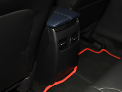 2020款 2.0L 自动嘉悦型