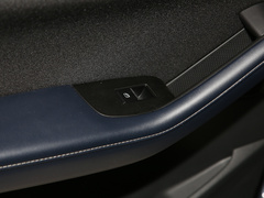 2020款 2.0L 自动质悦型