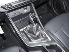 2020款 1.5L 手动精英型