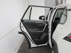 2020款 2.0L CVT两驱风尚PLUS版