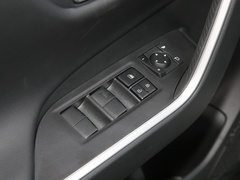 2020款 2.0L CVT四驱风尚PLUS版
