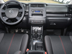 2020款 1.5L 手动基本型