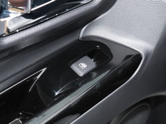 2020款 1.5L 手动标准型