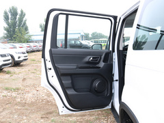 2020款 1.5L 手动标准型