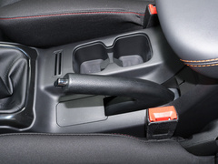 2020款 1.5L 手动标准型