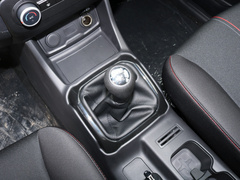 2020款 1.5L 手动标准型