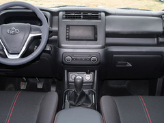 2020款 1.5L 手动标准型