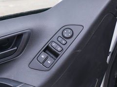 2021款 2.0T 手动智享版 柴油 7座
