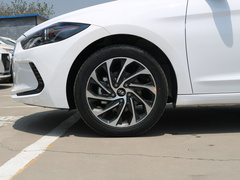 2020款 1.5L CVT智炫·豪华型