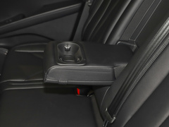 2021款 2.0T 两驱尊悦版