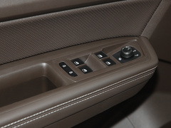 2020款 330TSI 商务版