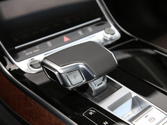 2021款 A8L 50 TFSI quattro 豪华型