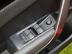 2020款 230T 自动越酷版