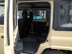 2020款 1.5T 方门 帆布篷