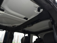 2020款 2.0T 自动四驱城市猎人版至尊型