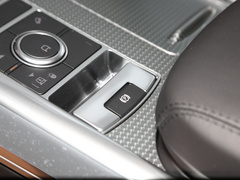 2021款 3.0 L6 耀黑版