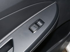2020款 1.5L 手动超值型