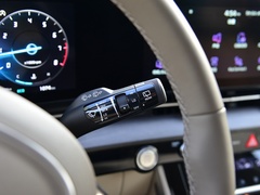 2021款 2.0T 豪华科技款