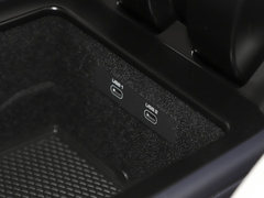 2022款 4.0T V8 S