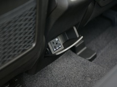 2020款 2.3T 自动四驱雨林穿越版
