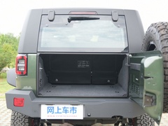 2020款 2.3T 自动四驱雨林穿越版