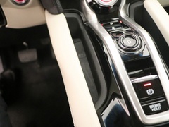 2021款 1.5T 两驱尊享版