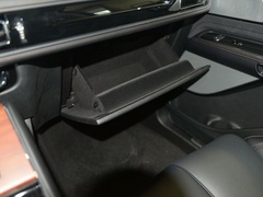 2020款 3.0T V6 四驱行政版