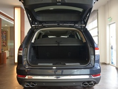 2020款 3.0T V6 四驱行政版