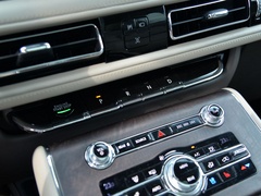 2020款 3.0T V6 四驱行政版