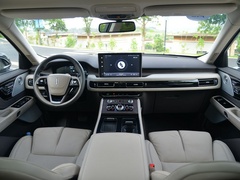 2020款 3.0T V6 四驱行政版