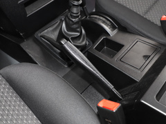 2020款 2.4T 方门 硬顶 