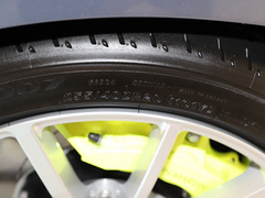 2020款 5.2T V12 AMR