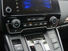 2021款 240TURBO CVT四驱尊耀版