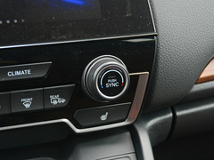 2021款 240TURBO CVT四驱尊耀版