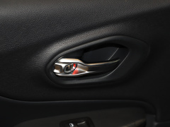 2020款 2.0L 两驱经典运动版