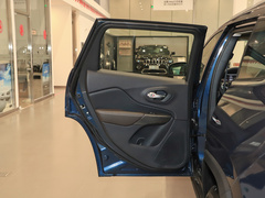 2020款 2.0L 两驱经典运动版