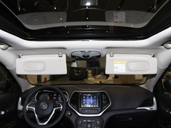 2020款 2.0L 两驱经典运动版