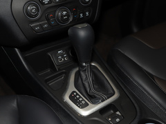2020款 2.0L 两驱经典运动版