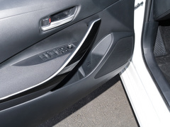 2021款 双擎 1.8L E-CVT精英版