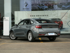 2020款 1.5T 手动智耀豪华型