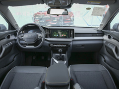 2020款 1.5T 手动智耀豪华型