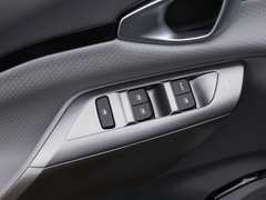 2020款 1.5L 手动智耀豪华型