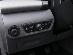 2020款 1.5L 手动智耀豪华型