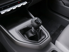 2020款 1.5L 手动智耀豪华型