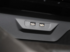 2020款 1.5L 手动智耀豪华型
