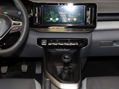 2020款 1.5L 手动智耀豪华型