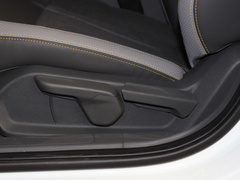 2020款 1.5L 手动智耀豪华型