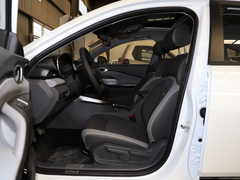 2020款 1.5L 手动智耀豪华型