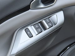 2020款 1.5L 手动智耀精英型