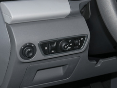 2020款 1.5L 手动智耀精英型